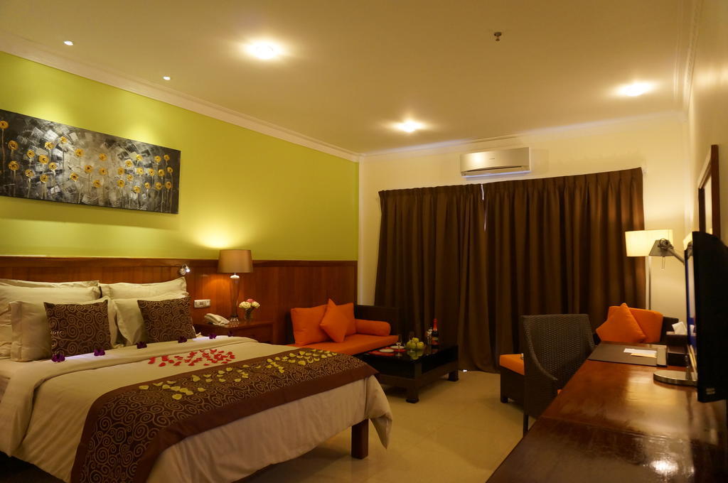 Serendipity Beach Resort Σίχανουκβιλ Εξωτερικό φωτογραφία